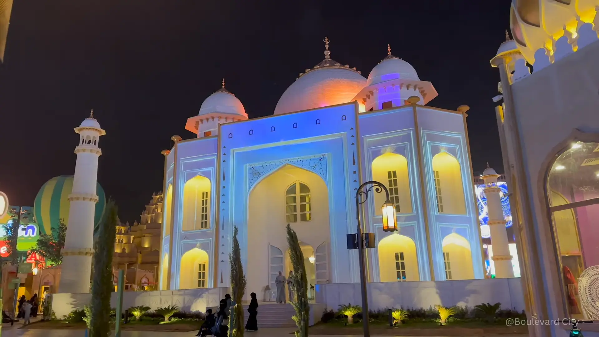 India zone at Boulevard World with Taj-inspired visuals and performances