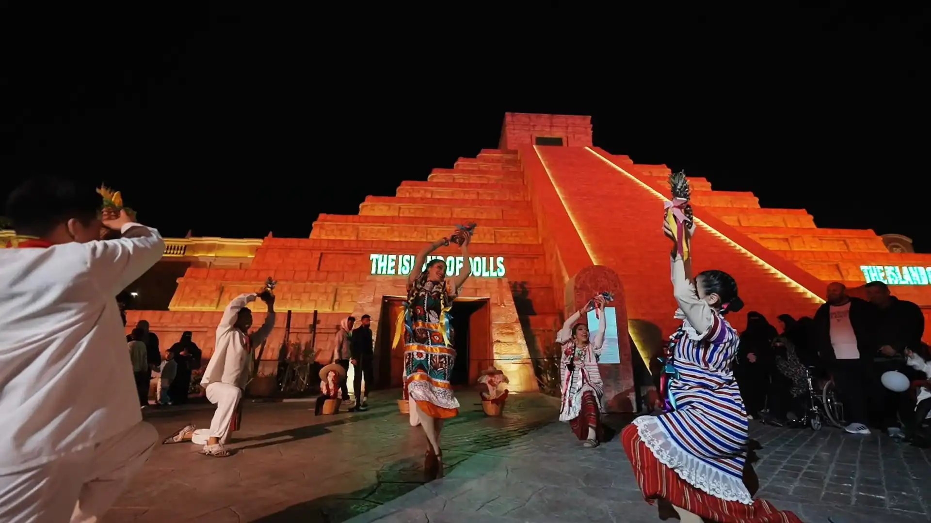 Enjoy Special Moments at the Mexican Zone 2 Mexican Cultural dancein BLVD World